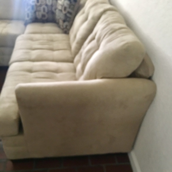 Couch for sale brand new never used - Picture 4 of 4
